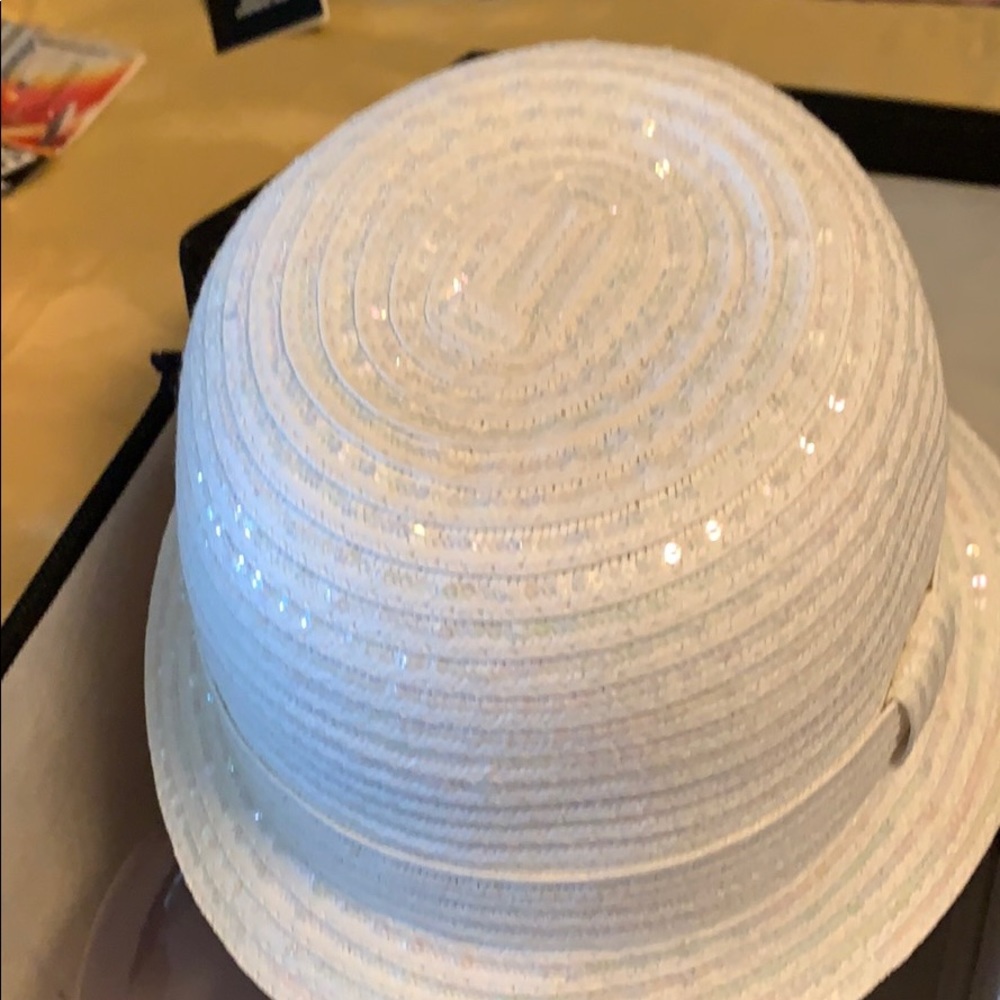 Iridescent straw sequined hat off white